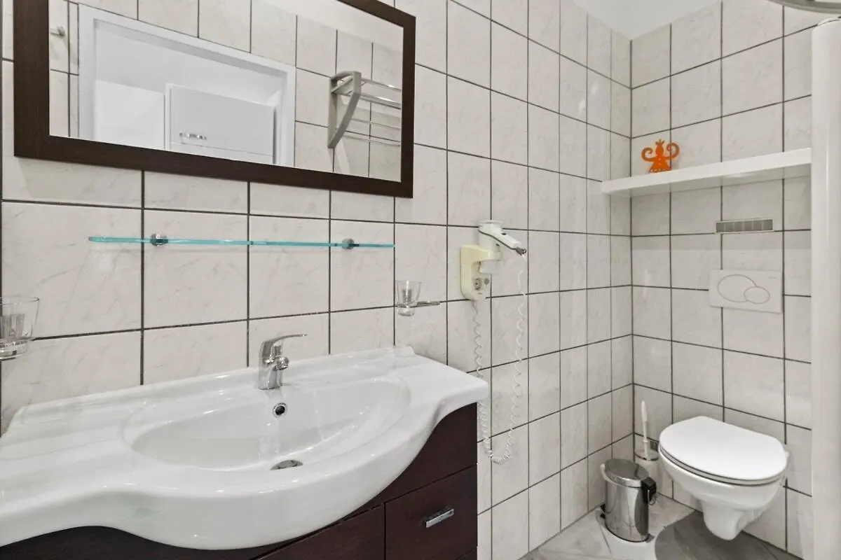Neben Augarten I 5 Min To Metro I 10 Min To City Vienna Apartment